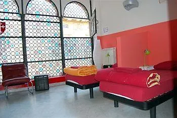 Walking Street Hostel Pisa Hotel